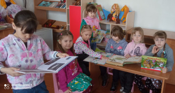 Экскурсия "Дом, где живут книги" Экскурсия "Дом, где живут книги".